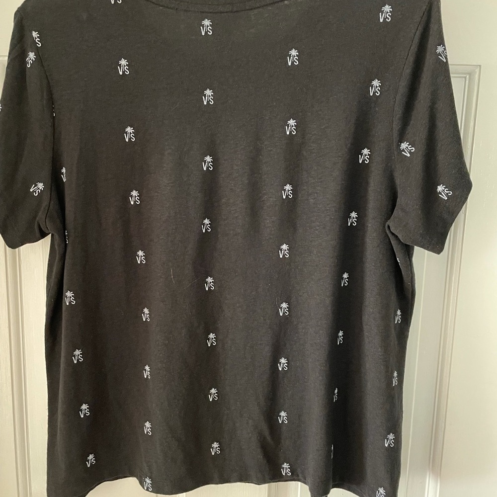 Victoria’s Secret Pocket T-Shirt - Picture 2 of 4